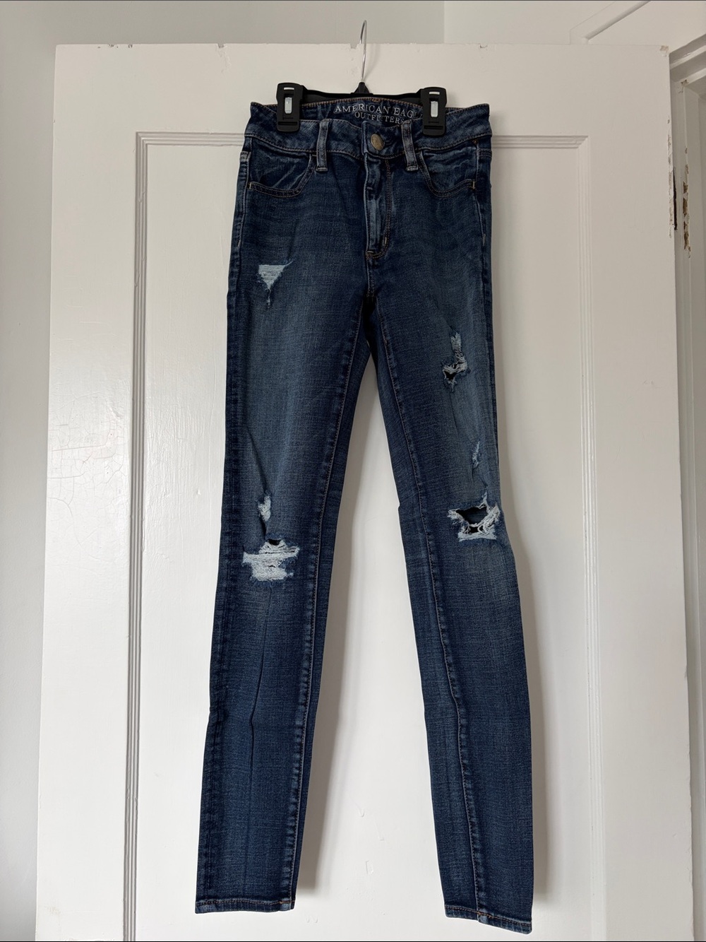 American Eagle Outfitters Women's Dark Blue Ripped Skinny Jeans